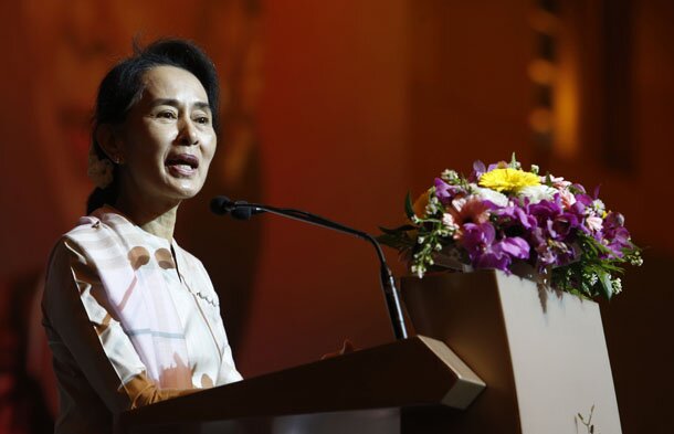 11.-Suu-Kyi-Singapore